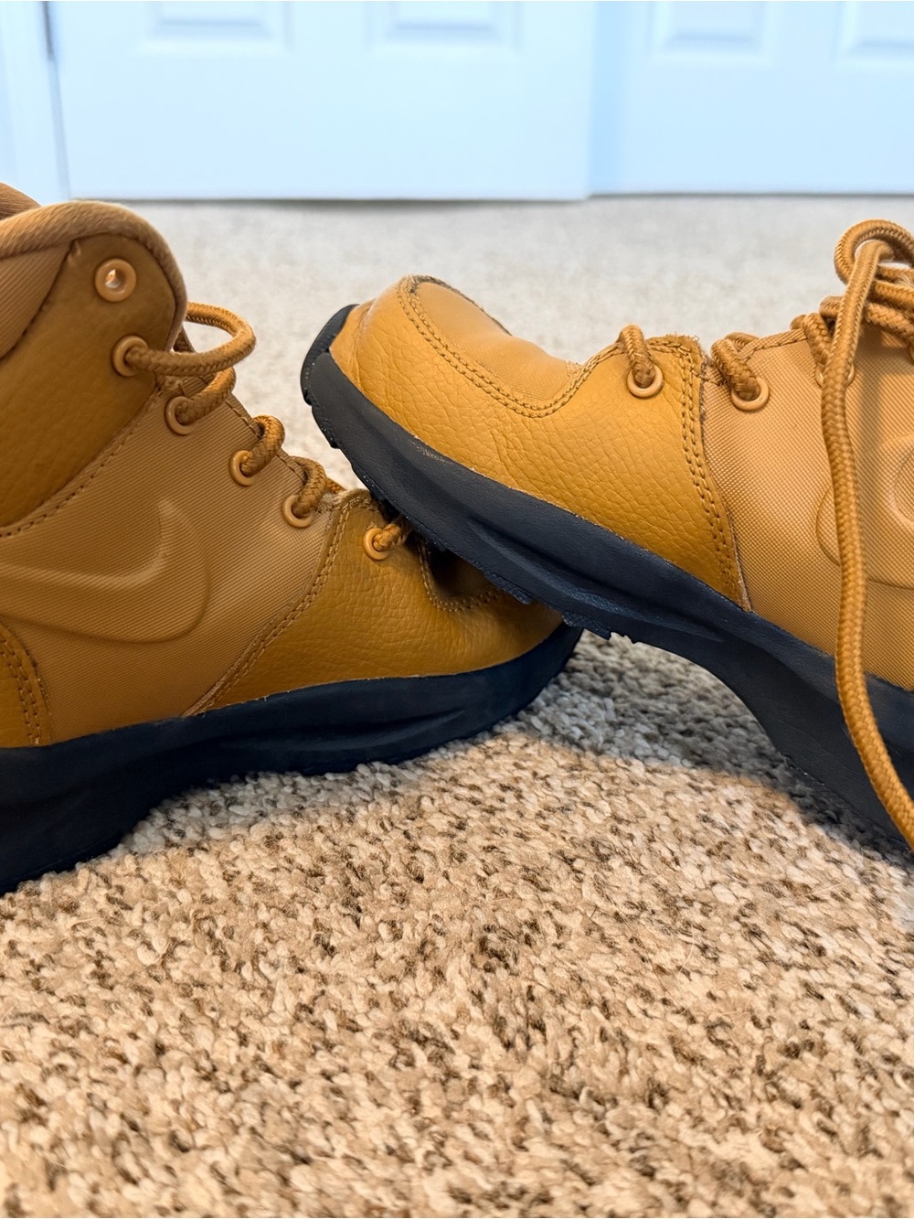Kids' Manoa 17 Lace Up Hiking Boot Big Kid Size 2
